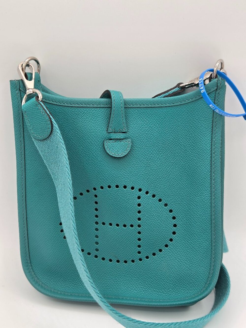 Hermès Evelyne TPM 16 – Turquoise Epsom Leather | Palladium Hardware | Authentic